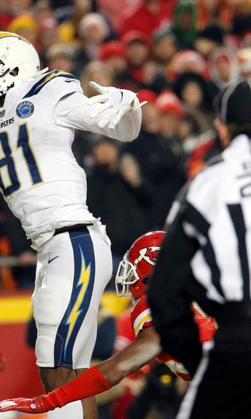 Chiefs left to stew over missed chances against Chargers
